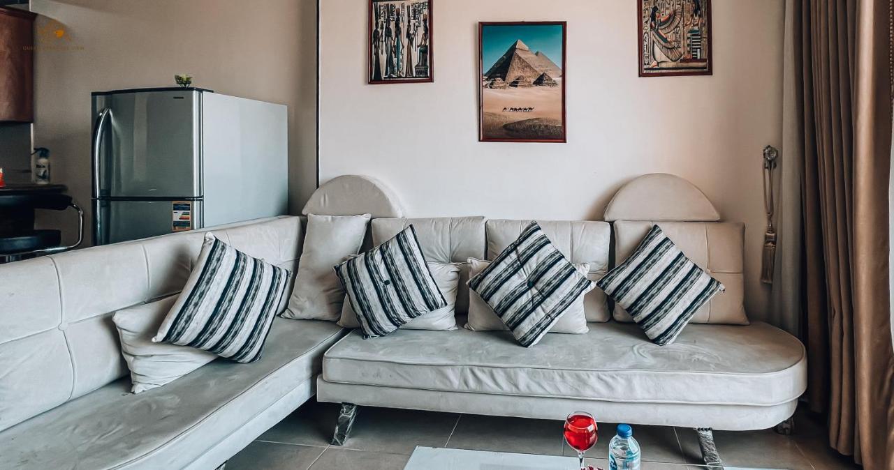 Queen Pyramids View Apartment El El Cairo Exterior foto